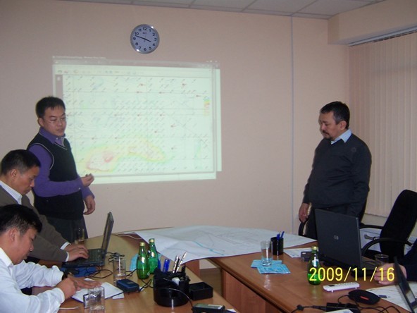哈萨克斯坦钾盐及磷资源开发环境进行实地考察